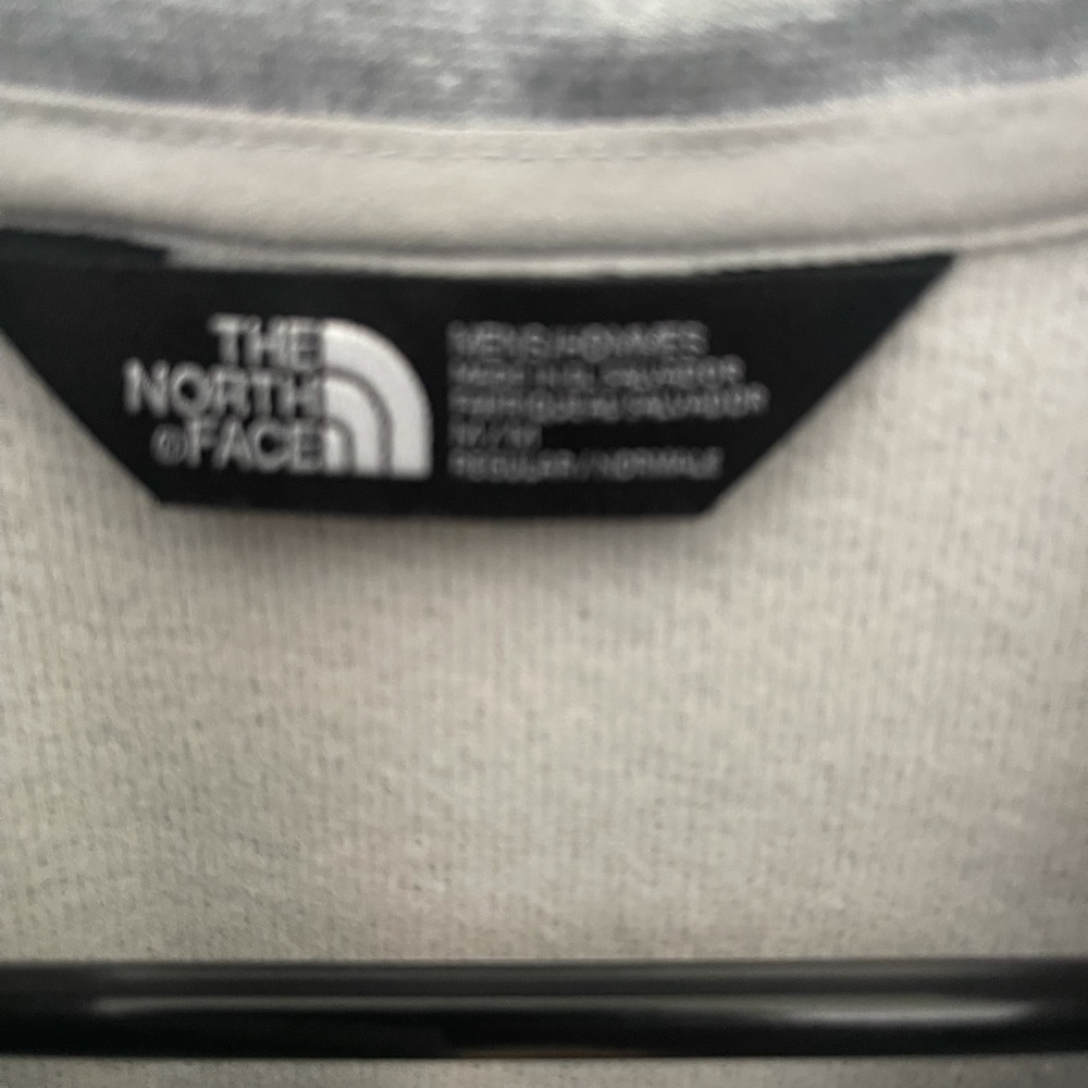 Northface Pullover - image 3